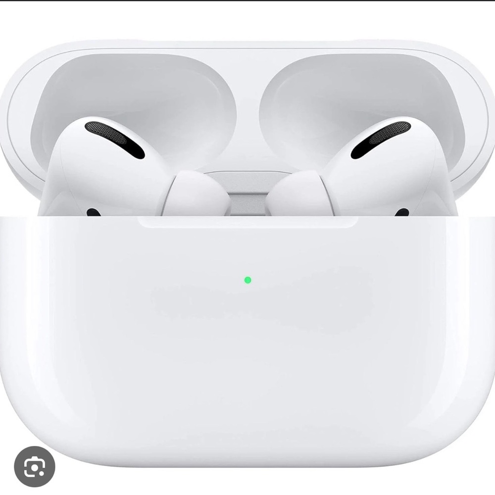 Apple AirPods Pro with White Charging Case